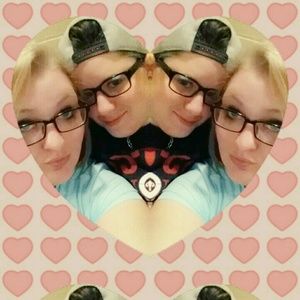 Meet your Posher, Courtney